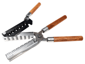 Lee Precision 90486 Mold 00 Buckshot 18 12 Gauge Steel w/Wood Handle Capacity 18 Linked Pellets Lee Precision 90486 Mold 00 Buckshot 18 12 Gauge Steel w/Wood Handle Capacity 18 Linked Pellets