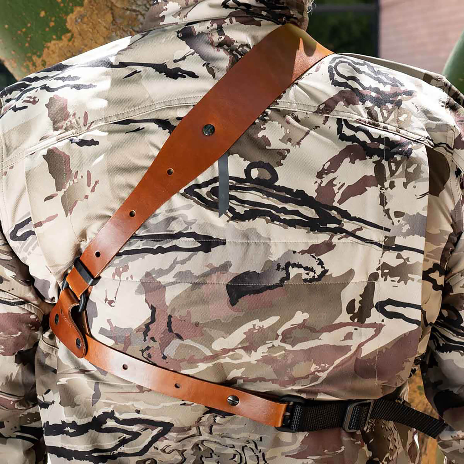 Galco GA128 Great Alaskan Size Fits Chest Up To 54″ Tan Leather Shoulder/Torso Strap Fits Ruger GP100 Fits S&W L Frame Right Hand Galco GA128 Great Alaskan Size Fits Chest Up To 54″ Tan Leather Shoulder/Torso Strap Fits Ruger GP100 Fits S&W L Frame Right Hand