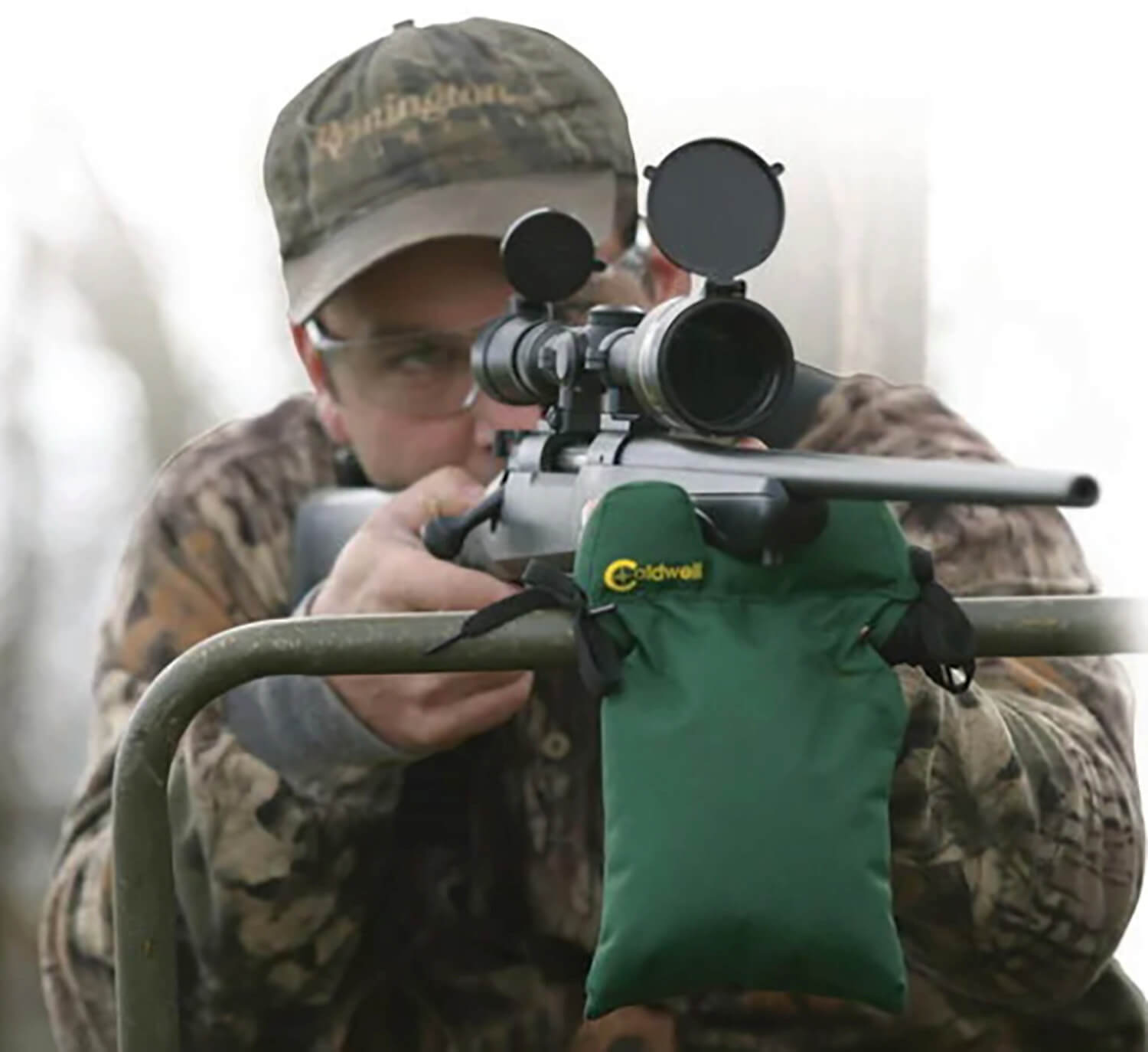 Caldwell 247261 Hunter's Blind Bag Prefilled Dark Green Nylon 1.60 lbs - Image 2